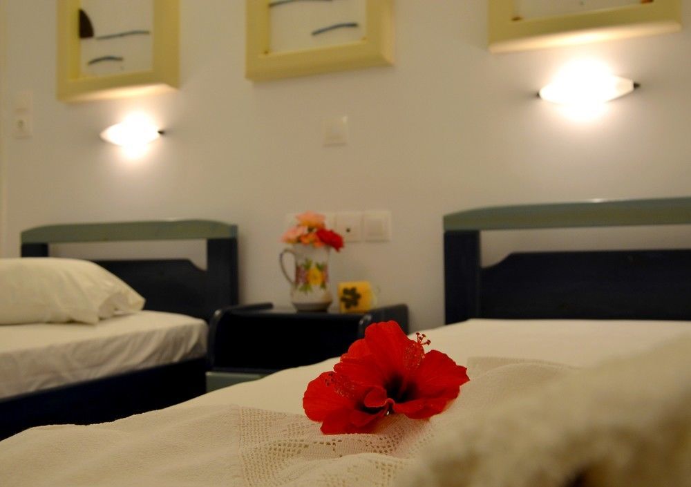 מילופוטאס Galaxy Hotel מראה חיצוני תמונה